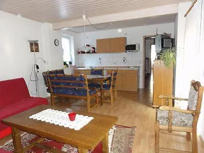Ferienhaus Schwalweneschd