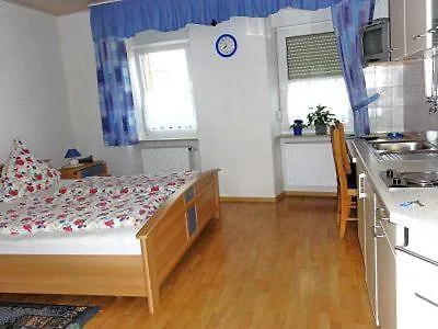 Ferienhaus Schwalweneschd Leinsweiler