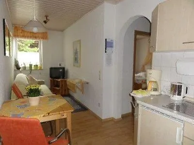Apartment Ferienhaus Schwalweneschd Leinsweiler